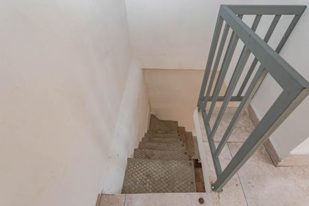 Casa para alugar com 60m², 2 quartos e sem vagaEscada