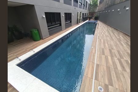 Studio à venda com 31m², 1 quarto e sem vaga Studio à venda com 31m², 1 quarto e sem vagaÁrea comum - Piscina