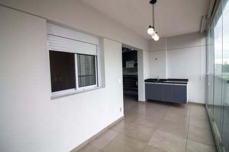 Apartamento para alugar com 65m², 2 quartos e 1 vaga Apartamento para alugar com 65m², 2 quartos e 1 vagaVaranda da Sala/Cozinha