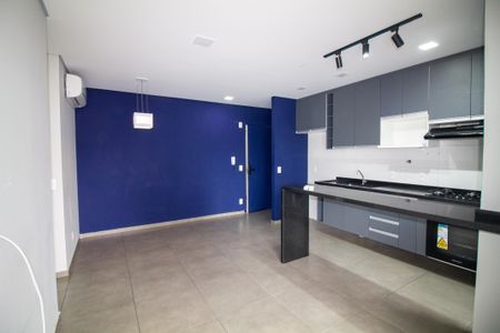 Apartamento para alugar com 65m², 2 quartos e 1 vaga Apartamento para alugar com 65m², 2 quartos e 1 vagaSala/Cozinha