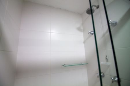 Apartamento para alugar com 65m², 2 quartos e 1 vaga Apartamento para alugar com 65m², 2 quartos e 1 vagaBanheiro da Suíte