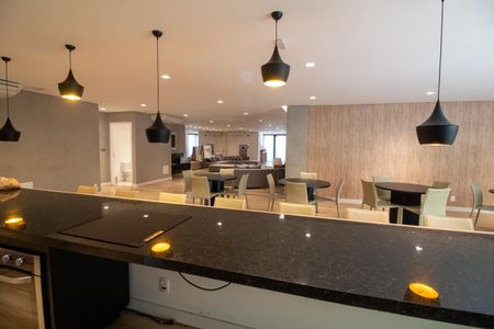 Apartamento para alugar com 65m², 2 quartos e 1 vaga Apartamento para alugar com 65m², 2 quartos e 1 vagaÁrea comum - Salão de Festas