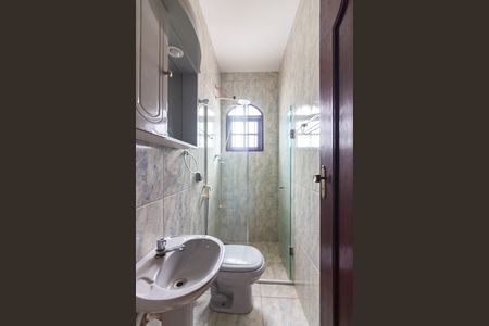 Casa à venda com 140m², 3 quartos e 2 vagasBanheiro 1