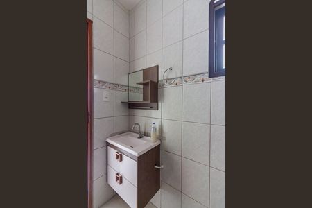 Casa à venda com 140m², 3 quartos e 2 vagasBanheiro 3