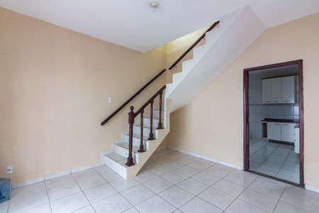 Casa à venda com 140m², 3 quartos e 2 vagasSala 