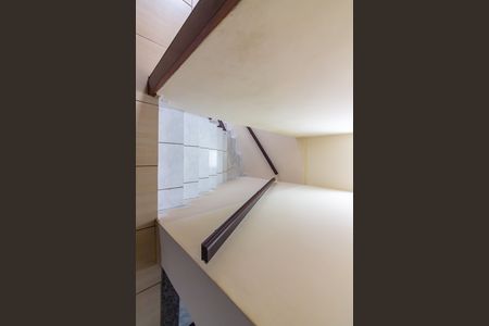 Casa à venda com 140m², 3 quartos e 2 vagasEscada