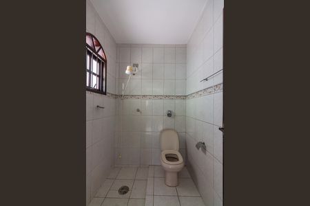Casa à venda com 140m², 3 quartos e 2 vagasBanheiro 3