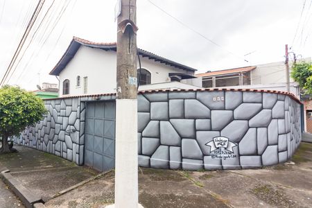 Casa à venda com 140m², 3 quartos e 2 vagasFachada