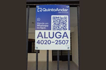 Casa à venda com 220m², 6 quartos e 2 vagas Casa à venda com 220m², 6 quartos e 2 vagasPlaca