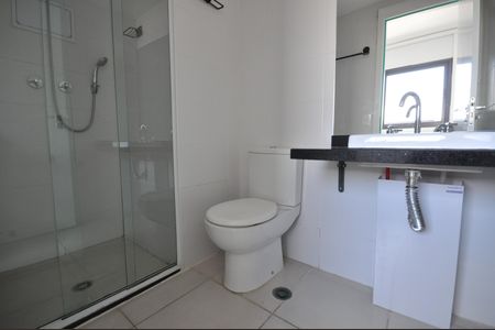 Banheiro de kitnet/studio para alugar com 1 quarto, 26m² em Tucuruvi, São Paulo