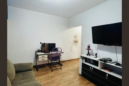 Casa à venda com 82m², 2 quartos e 1 vagaSala