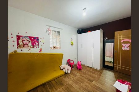 Casa à venda com 82m², 2 quartos e 1 vagaQuarto 1