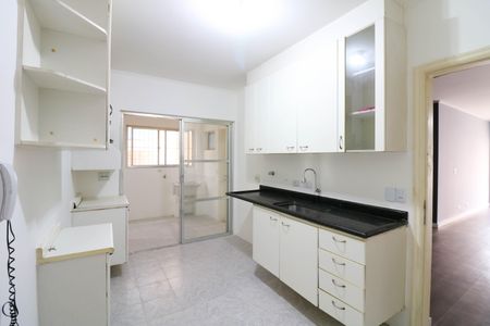 Cozinha de apartamento para alugar com 4 quartos, 160m² em Jardim das Acácias, São Paulo