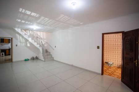 Casa para alugar com 261m², 4 quartos e 2 vagasSala