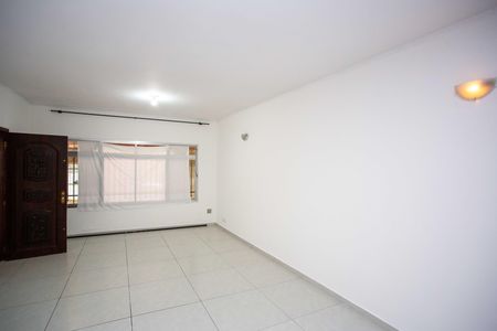 Sala de casa para alugar com 3 quartos, 261m² em Taboão, Diadema