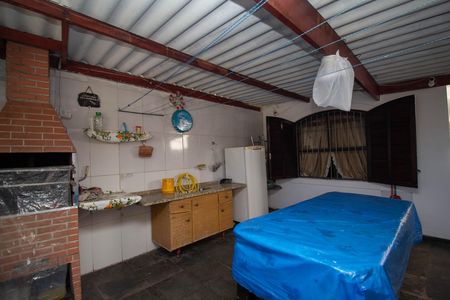Varanda de casa para alugar com 2 quartos, 230m² em Vila Miriam, São Paulo