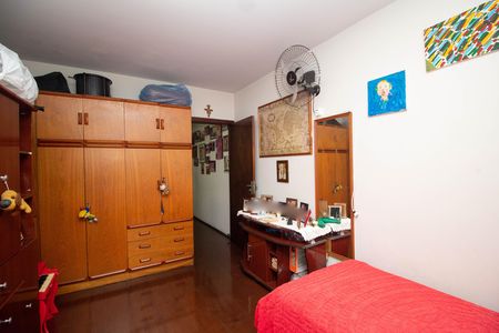 Quarto 1 de casa para alugar com 2 quartos, 230m² em Vila Miriam, São Paulo