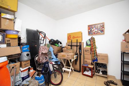 Casa para alugar com 230m², 2 quartos e 2 vagas Casa para alugar com 230m², 2 quartos e 2 vagasQuarto de serviço