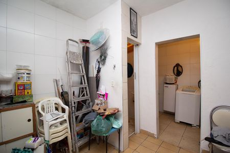 Casa para alugar com 230m², 2 quartos e 2 vagas Casa para alugar com 230m², 2 quartos e 2 vagasQuarto de serviço