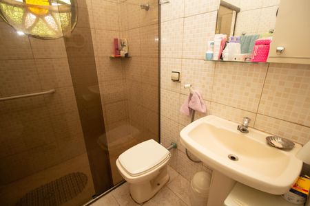 Casa para alugar com 230m², 2 quartos e 2 vagas Casa para alugar com 230m², 2 quartos e 2 vagasBanheiro