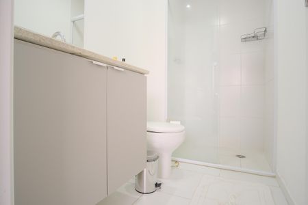 Banheiro de kitnet/studio à venda com 1 quarto, 25m² em Vila Zilda, São Paulo
