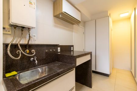 Apartamento à venda com 189m², 3 quartos e 3 vagas Apartamento à venda com 189m², 3 quartos e 3 vagasÁrea de Serviço