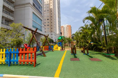 Apartamento à venda com 189m², 3 quartos e 3 vagas Apartamento à venda com 189m², 3 quartos e 3 vagasÁrea comum