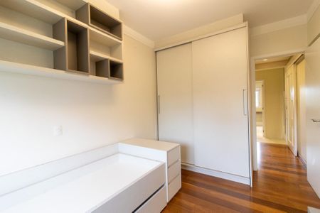 Apartamento à venda com 189m², 3 quartos e 3 vagas Apartamento à venda com 189m², 3 quartos e 3 vagasSuíte 2