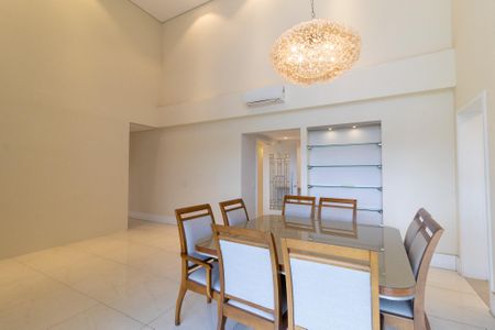 Apartamento à venda com 189m², 3 quartos e 3 vagas Apartamento à venda com 189m², 3 quartos e 3 vagasSala