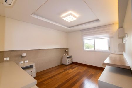 Apartamento à venda com 189m², 3 quartos e 3 vagas Apartamento à venda com 189m², 3 quartos e 3 vagasSuíte 1
