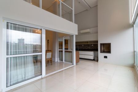 Apartamento à venda com 189m², 3 quartos e 3 vagas Apartamento à venda com 189m², 3 quartos e 3 vagasVaranda da Sala