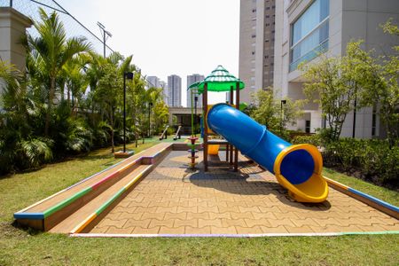 Apartamento à venda com 189m², 3 quartos e 3 vagas Apartamento à venda com 189m², 3 quartos e 3 vagasÁrea comum