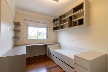 Apartamento à venda com 189m², 3 quartos e 3 vagas Apartamento à venda com 189m², 3 quartos e 3 vagasSuíte 2