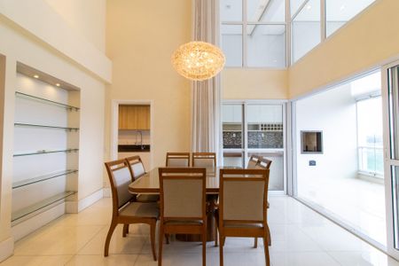Sala de apartamento à venda com 3 quartos, 189m² em Taquaral, Campinas