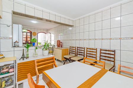 Casa para alugar com 120m², 3 quartos e 2 vagas Casa para alugar com 120m², 3 quartos e 2 vagasSala de Jantar