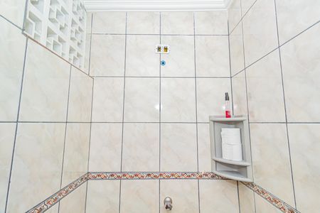 Casa para alugar com 120m², 3 quartos e 2 vagas Casa para alugar com 120m², 3 quartos e 2 vagasBanheiro de serviço