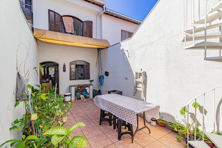 Casa para alugar com 120m², 3 quartos e 2 vagas Casa para alugar com 120m², 3 quartos e 2 vagasQuintal