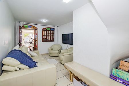 Sala de casa à venda com 3 quartos, 120m² em Jardim Alfredo, São Paulo
