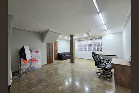 Sala de casa para alugar com 5 quartos, 440m² em Moema, São Paulo