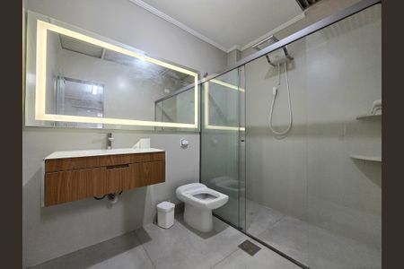 Casa para alugar com 440m², 5 quartos e 3 vagasBanheiro da Suíte 1