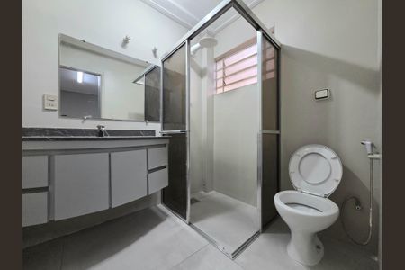 Casa para alugar com 440m², 5 quartos e 3 vagasBanheiro Quarto  4
