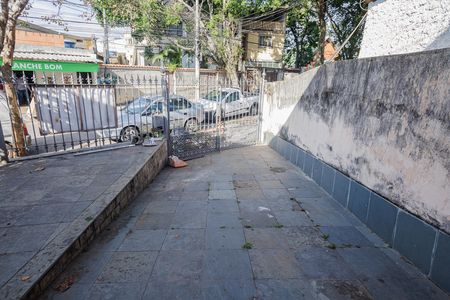 Garagem de casa à venda com 5 quartos, 202m² em Campo Grande, Rio de Janeiro