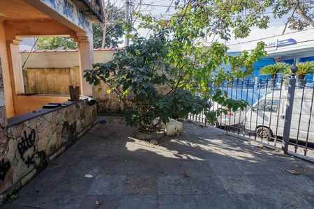 Quintal de casa à venda com 5 quartos, 202m² em Campo Grande, Rio de Janeiro