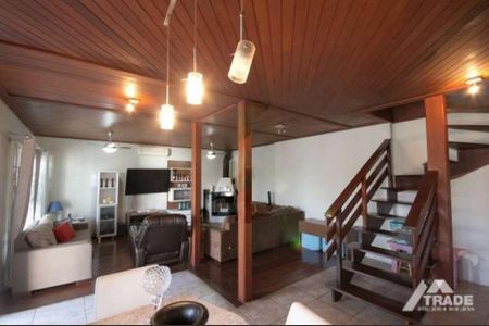Casa à venda com 360m², 6 quartos e 6 vagas