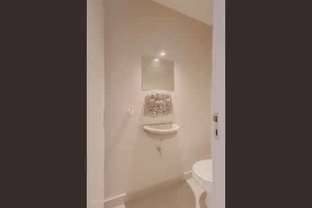 Apartamento à venda com 110m², 3 quartos e 1 vaga Apartamento à venda com 110m², 3 quartos e 1 vagaLavabo