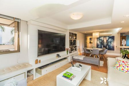 Apartamento à venda com 3 quartos, 142m² em Petrópolis, Porto Alegre