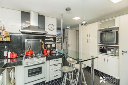 Apartamento à venda com 142m², 3 quartos e 3 vagas
