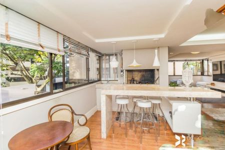 Apartamento à venda com 142m², 3 quartos e 3 vagas