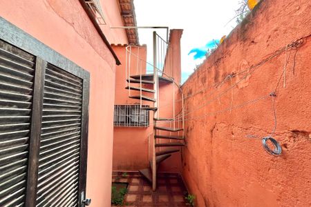 Casa à venda com 252m², 5 quartos e 3 vagasÁrea de Serviço