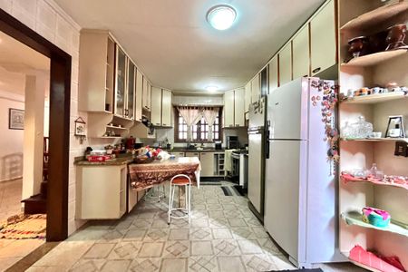 Casa à venda com 252m², 5 quartos e 3 vagasCozinha